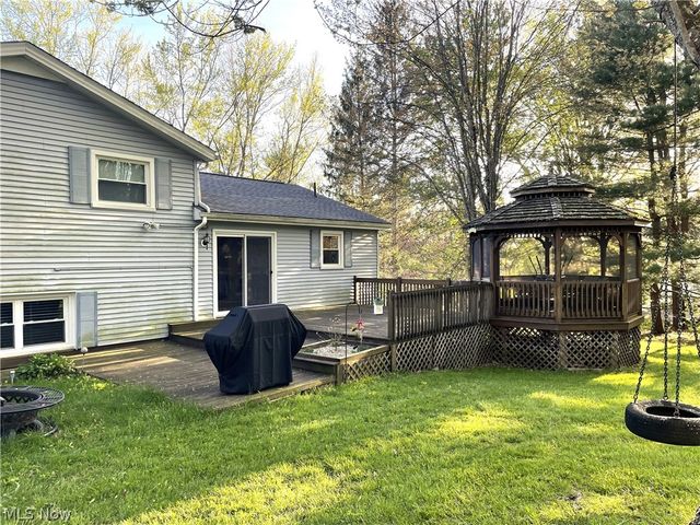 9584 Kinsman Road, Novelty, OH 44072