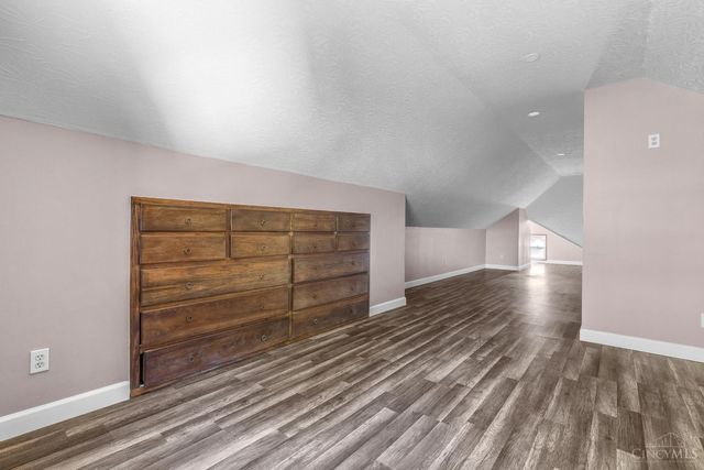 7227 Plainfield Road, Deer Park, OH 45236