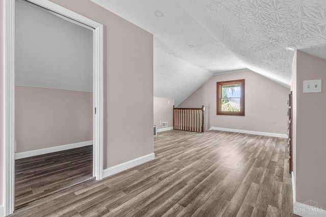 7227 Plainfield Road, Deer Park, OH 45236
