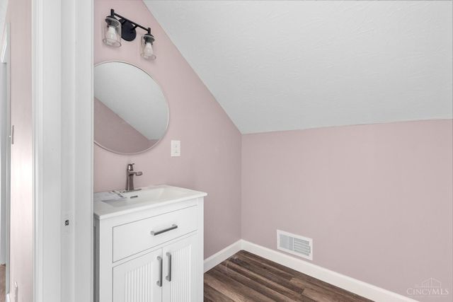 7227 Plainfield Road, Deer Park, OH 45236