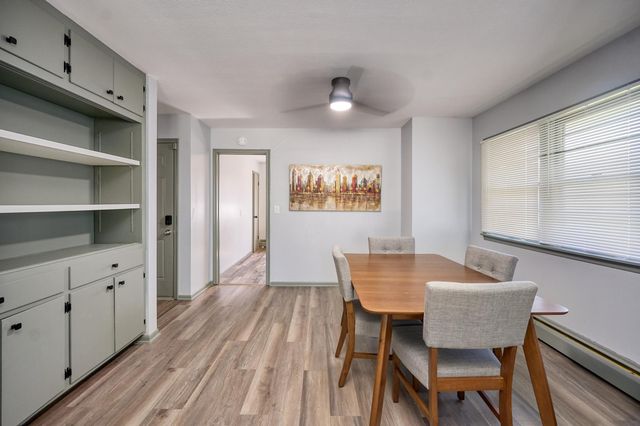 1284 Snelling Avenue N, Saint Paul, MN 55108