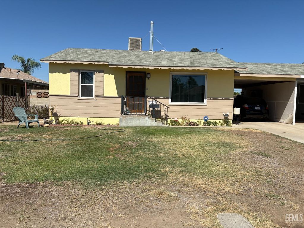Image 1 of property listing at 909 Butler Road, Bakersfield, CA 93304