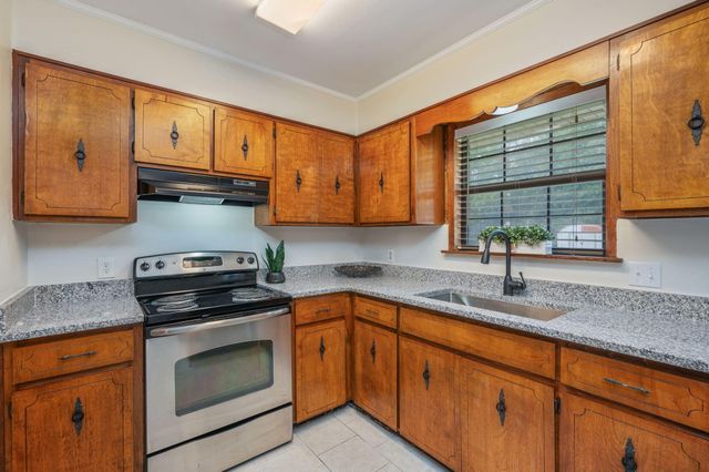 5356 Constitution Road, Crestview, FL 32539