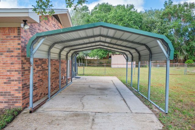 5356 Constitution Road, Crestview, FL 32539