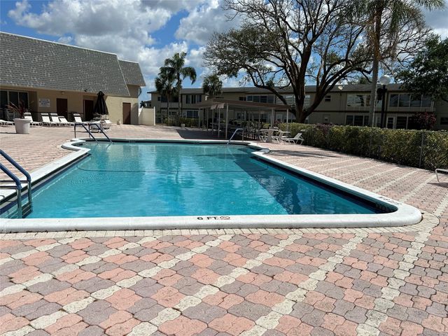 7805 NW 5th Court 202, Margate, FL 33063