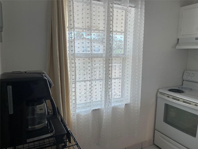 7805 NW 5th Court 202, Margate, FL 33063