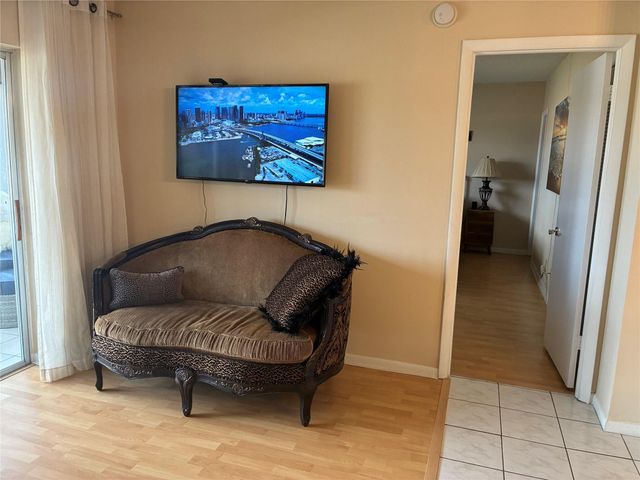 7805 NW 5th Court 202, Margate, FL 33063