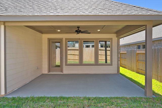 1016 Shoal Creek Trail, Conroe, TX 77304