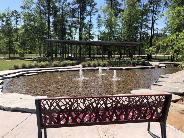 1016 Shoal Creek Trail, Conroe, TX 77304