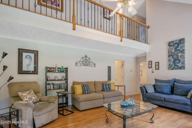 6528 Foxberry Road, Fayetteville, NC 28314