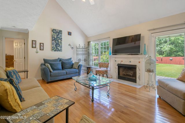 6528 Foxberry Road, Fayetteville, NC 28314