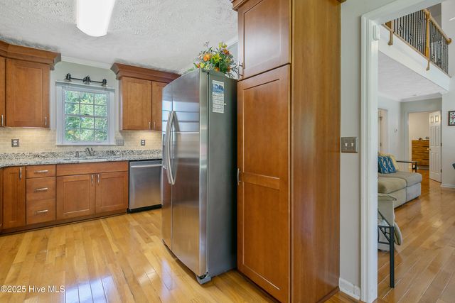 6528 Foxberry Road, Fayetteville, NC 28314