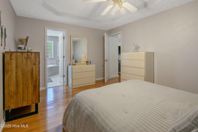 6528 Foxberry Road, Fayetteville, NC 28314