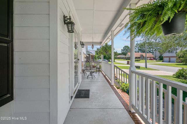 6528 Foxberry Road, Fayetteville, NC 28314