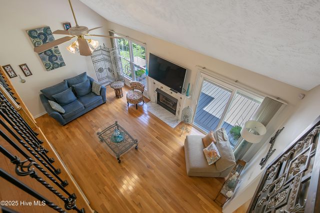 6528 Foxberry Road, Fayetteville, NC 28314