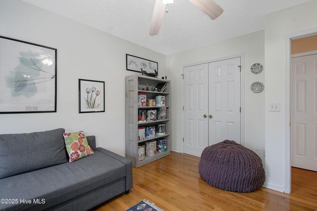 6528 Foxberry Road, Fayetteville, NC 28314