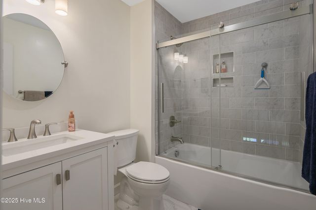 6528 Foxberry Road, Fayetteville, NC 28314