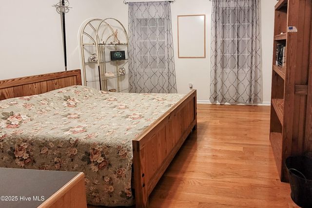 6528 Foxberry Road, Fayetteville, NC 28314