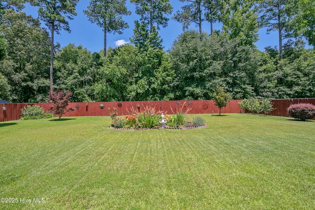 6528 Foxberry Road, Fayetteville, NC 28314