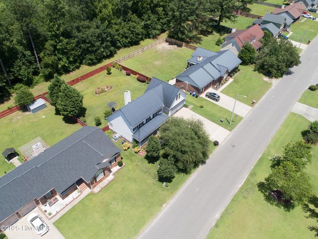 6528 Foxberry Road, Fayetteville, NC 28314