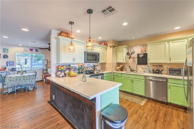 2116 West Travis Street, North Las Vegas, NV 89030