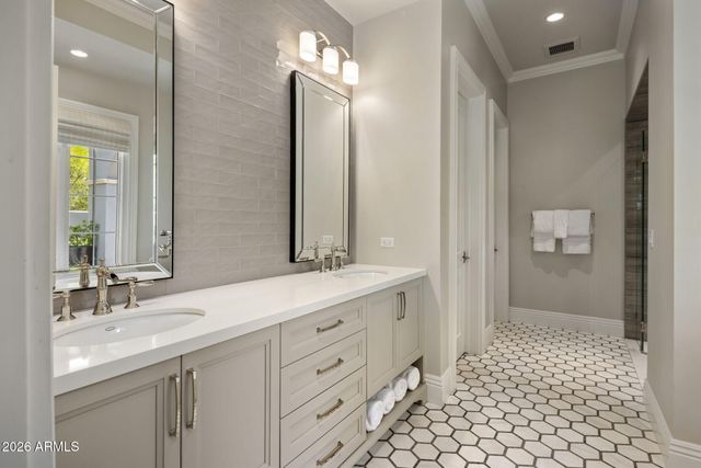 9849 E Legacy Lane, Scottsdale, AZ 85255