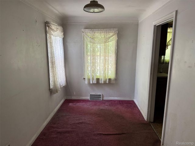 20221 Kenosha Street, Harper Woods, MI 48225