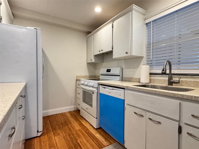 3255 RAMBLEWOOD PLACE, Sarasota, FL 34237