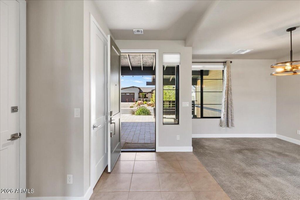 Image 6 of property listing at 4797 N YORKSHIRE Loop, Prescott Valley, AZ 86314