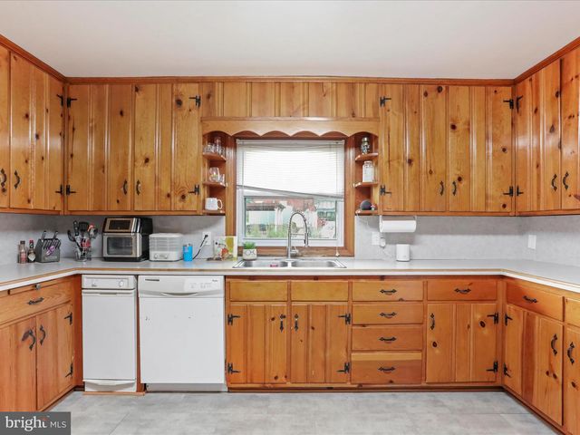 915 FLORIDA AVE, Martinsburg, WV 25401