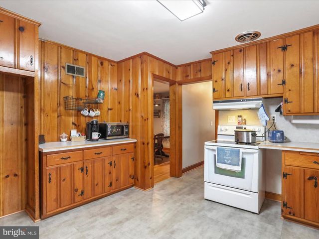 915 FLORIDA AVE, Martinsburg, WV 25401