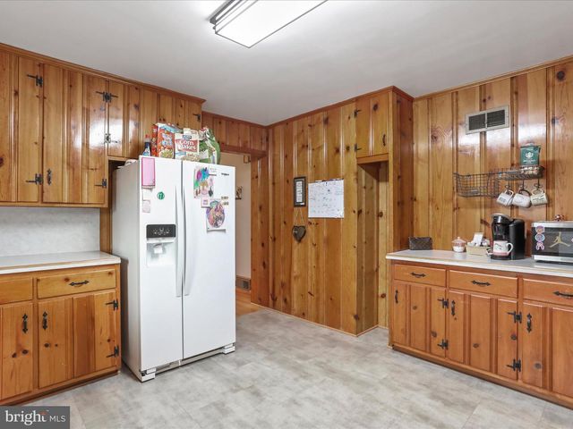 915 FLORIDA AVE, Martinsburg, WV 25401