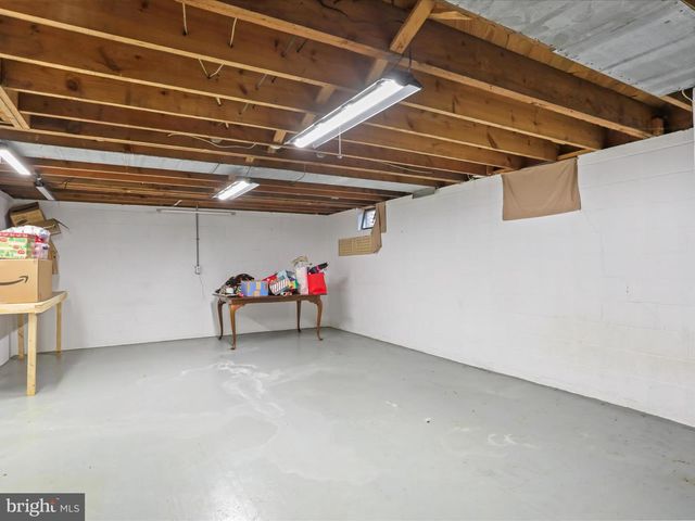 915 FLORIDA AVE, Martinsburg, WV 25401
