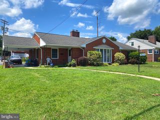 915 FLORIDA AVE, Martinsburg, WV 25401