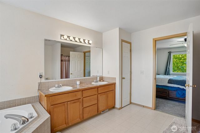 16202 87th Avenue E, Puyallup, WA 98375