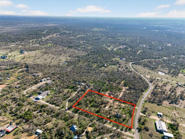 392 Elm Forest LOOP, Cedar Creek, TX 78612
