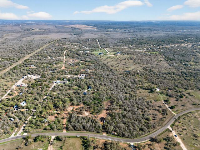 392 Elm Forest LOOP, Cedar Creek, TX 78612