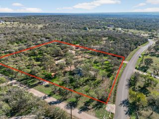 392 Elm Forest LOOP, Cedar Creek, TX 78612