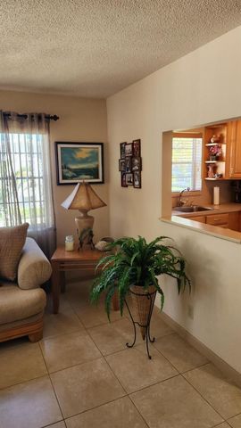 96 Andover D, West Palm Beach, FL 33417