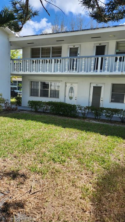 96 Andover D, West Palm Beach, FL 33417