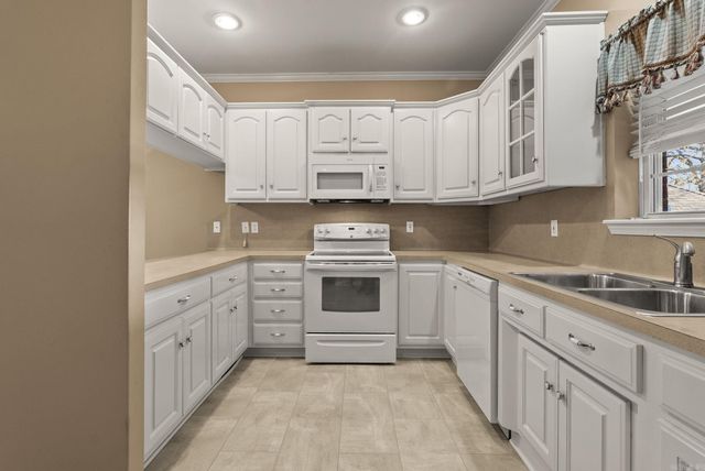 2716 Calico Creek Drive, North Little Rock, AR 72116