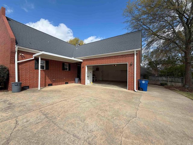 2716 Calico Creek Drive, North Little Rock, AR 72116