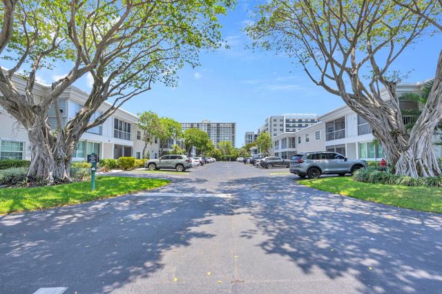 6487 Bay Club Drive 4, Fort Lauderdale, FL 33308