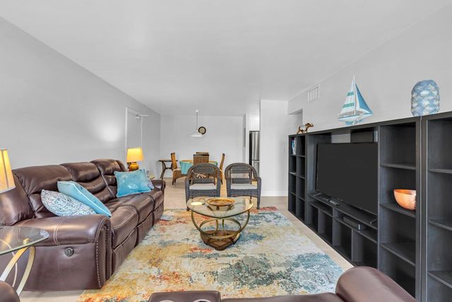 6487 Bay Club Drive 4, Fort Lauderdale, FL 33308