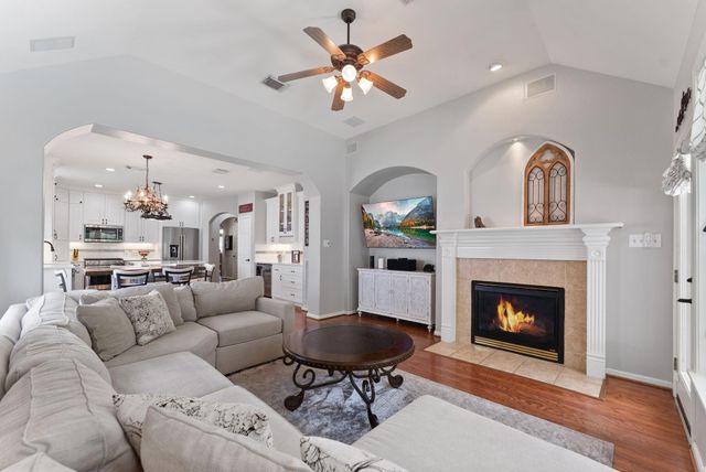 58 Marble Wood Place, The Woodlands, TX 77381