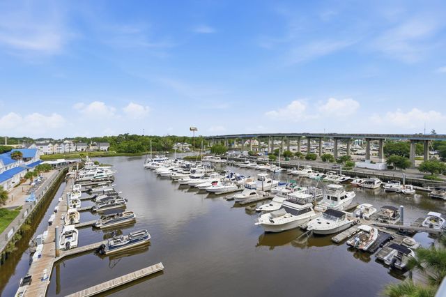 2100 Sea Mountain Hwy Unit 412, North Myrtle Beach, SC 29582