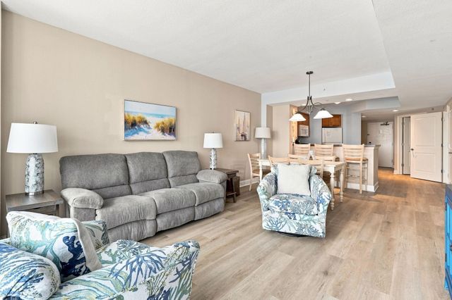 2100 Sea Mountain Hwy Unit 412, North Myrtle Beach, SC 29582