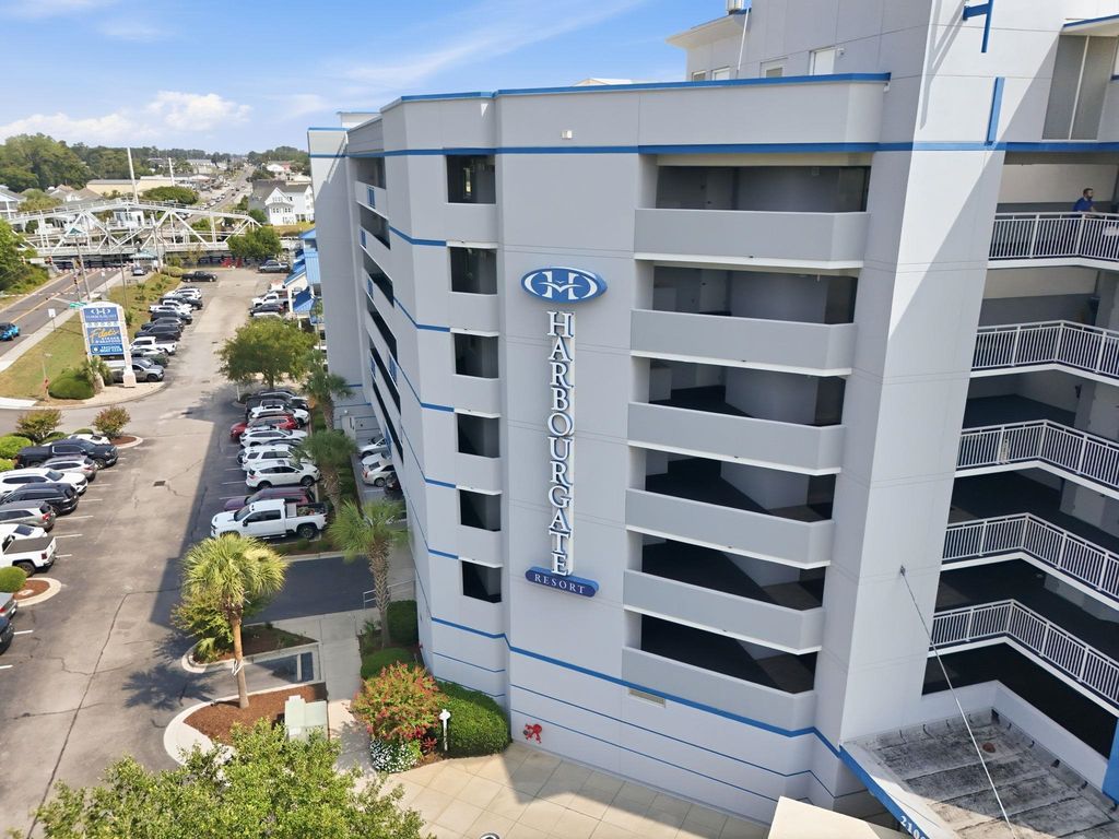 2100 Sea Mountain Hwy Unit 412, North Myrtle Beach, SC 29582