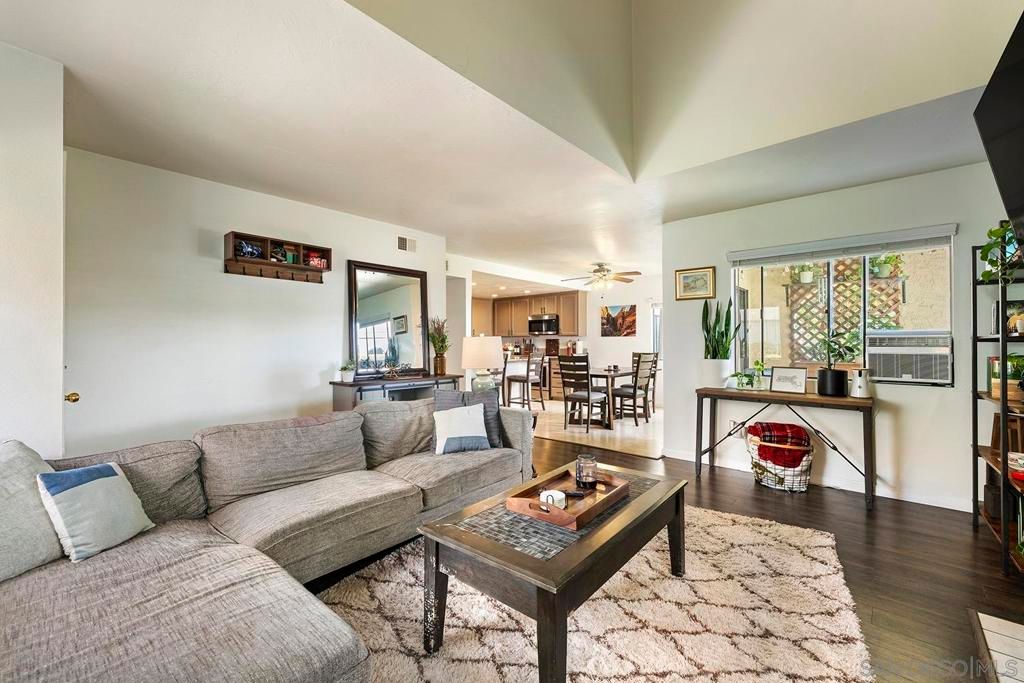 355 N Melrose Dr N E, Vista, CA 92083 — photo 5