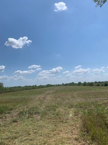 1585 Fm 686, Dayton, TX 77535